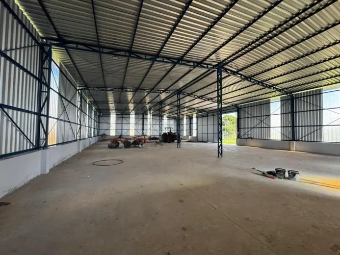 Galpão para alugar em Santa Bárbara D'Oeste, Loteamento Pólo Industrial, com 1600 m²