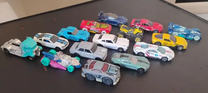 ? LOTE COM 15 HOT WHEELS USADOS - R$90 ?