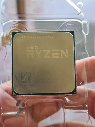 CPU AMD Ryzen 7 2700