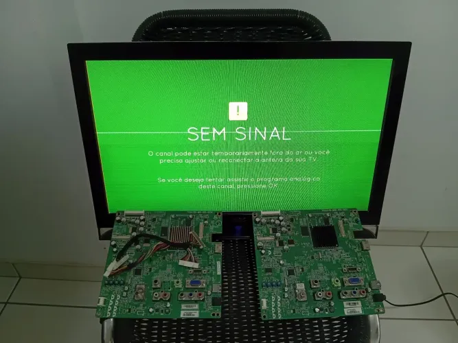 Tv AOC 22POL e mais duas placas de video Para doação - pague o frete