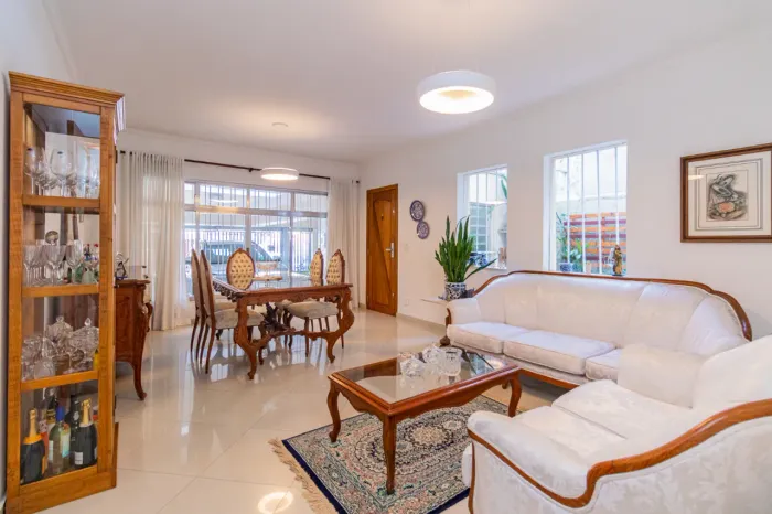 Casa para venda em Vila Congonhas com 3 quartos, sendo 1 suíte, 187m²