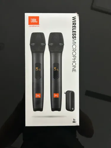 2 Microfones JBL NOVO
