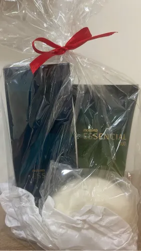 Kit Presente Natura Essencial OUD