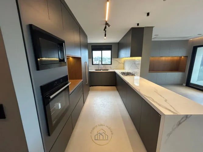 Apartamento com 3 quartos, sendo 2 suítes na Praia do Pecado, Macaé/RJ