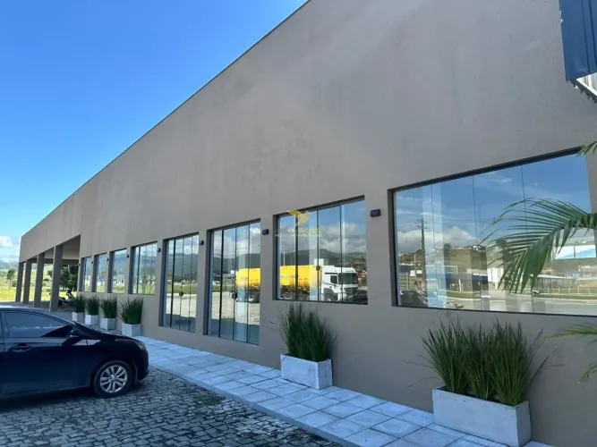 LOJA COMERCIAL PARA LOCAÇÃO - 750 m² | SANTO AMARO DA IMPERATRIZ/SC