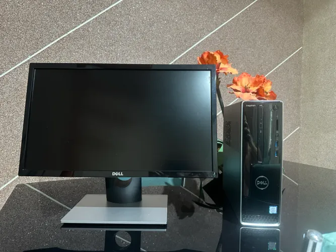 Vendo Desktop Dell Inspiron 3470 com Monitor Dell