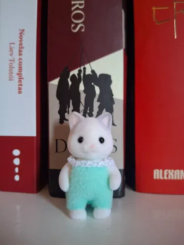 Sylvanian Families Latte Cat Family Bebê