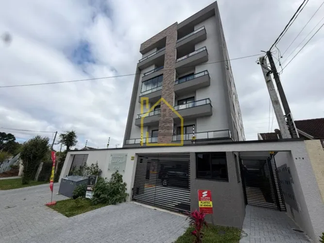Cobertura duplex no Centro de Pinhais com 182m