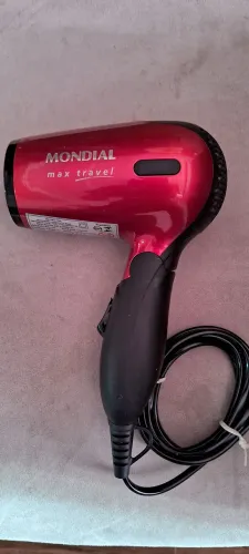 Secador de cabelos 110/220V