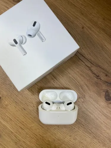 Fone Bluetooth i13 Sem Fio - Som Estéreo + Estojo Carregador