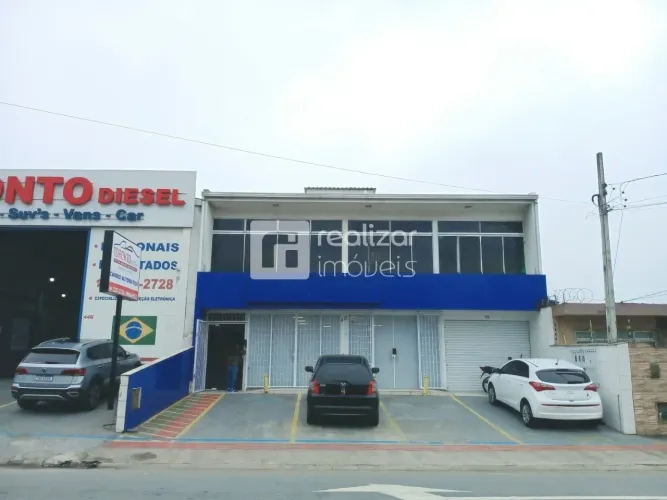 Sala Comercial 324m2 no bairro Kobrasol - São José