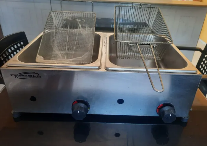 Fritadeira inox 10 litros a gás