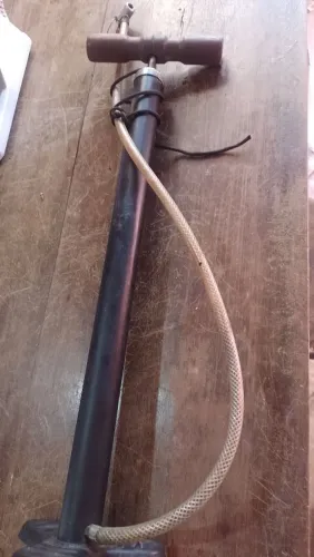 Bomba de encher pneu