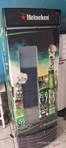Vendo servejera da Heineken