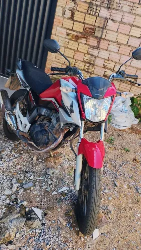 Moto toda cuidada e conservada