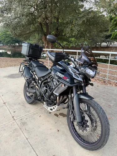 Tiger 800 xcx  EXTRA! + acessórios 