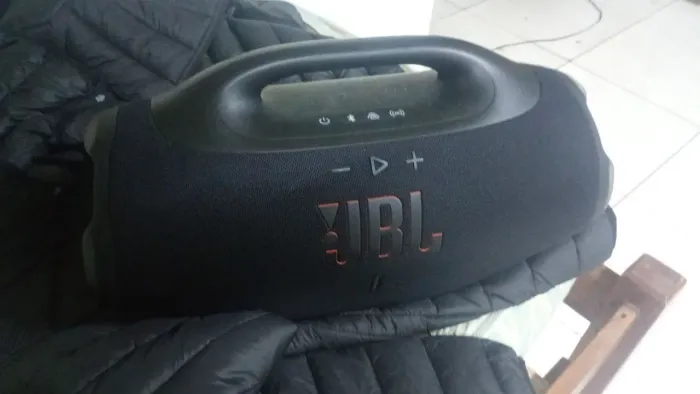 JBL Boombox 4