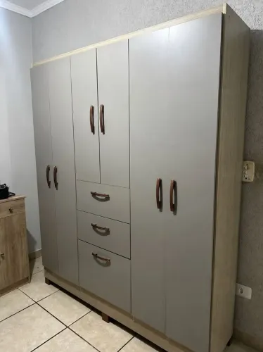 Vendo guarda roupa 