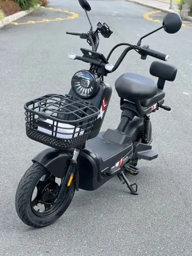 SCOOTER ELÉTRICA J10 800W