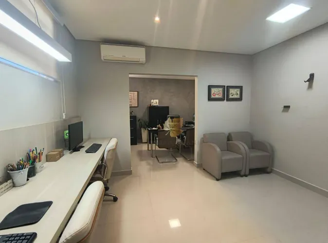 Sala para alugar com 48m²- Castelo - Valinhos/SP.