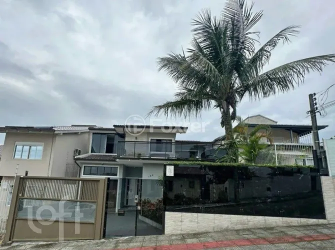 Casa à venda Rua Padre Osmar Muller, Itaguaçu - Florianópolis