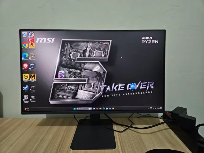 Monitor LG UltraGear? G4, 24G411A-B, 144Hz (O/C), Tela IPS FHD 24"