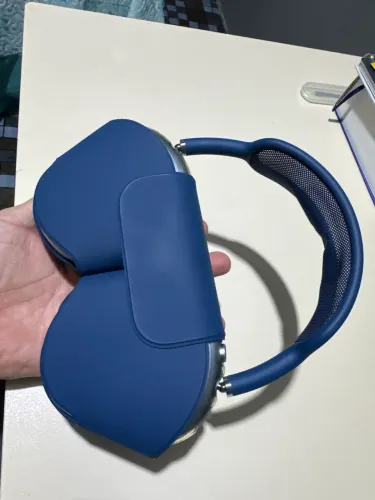 AirPods Max Apple