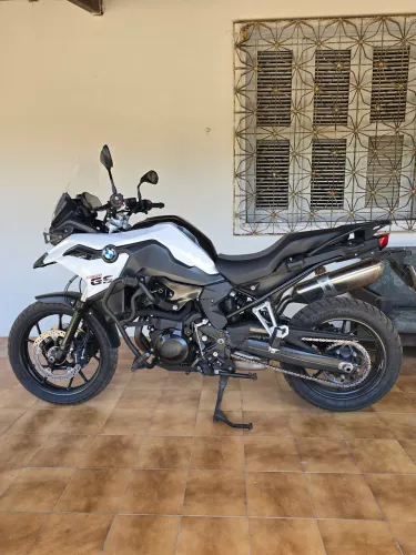 GS 750 SPORT 2021 IMPECÁVEL