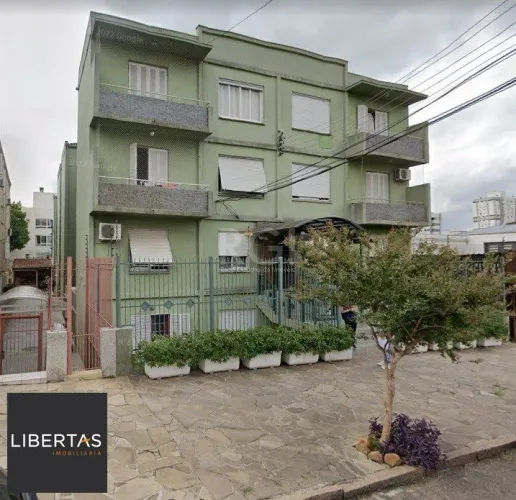 Apartamento no Partenon térreo de 2 dormitórios e 2 pátios DESOCUPADO