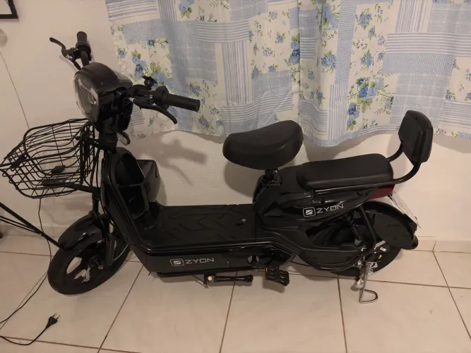 Scooter Eletrica ZYON MU06 (350W)