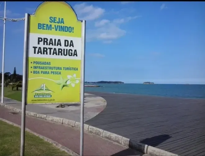 CASA A 700 METROS DA PRAIA, EM RIO DAS OSTRAS
