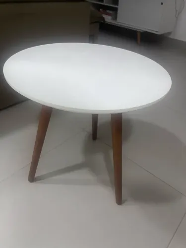 Mesa de canto e estante(LEIA O ANÚNCIO)