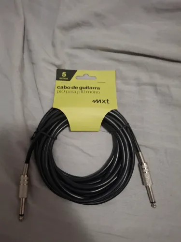 Cabo p10/p10 para violão ou instrumento elétrico com 5 metros e 6 mm espessuras 