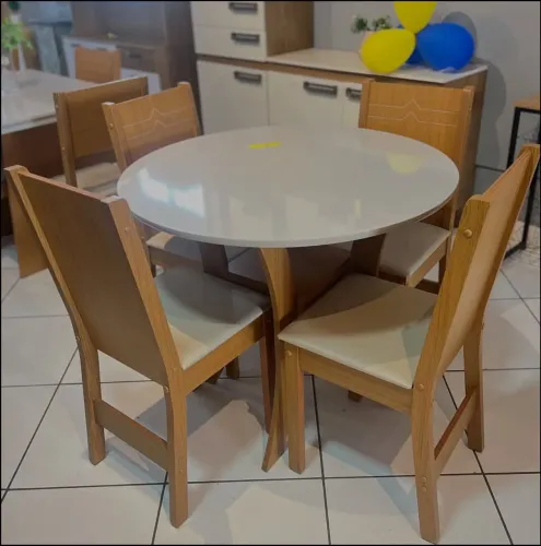 Mesa de Jantar 4 Cadeiras Ayla São Carlos - Novo e embalado!!