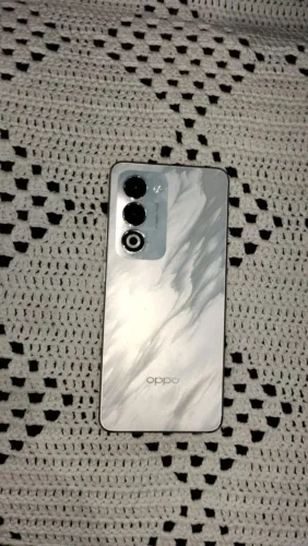 Celular cemi novo com película