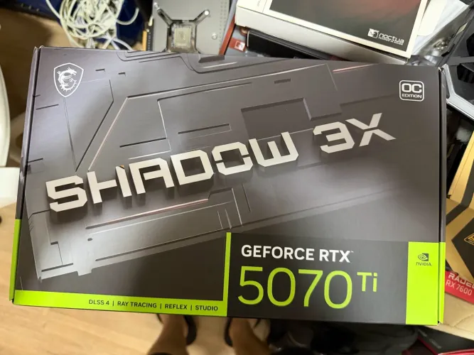 Placa de Vídeo Rtx 5070 Ti MSI SHADOW 3X