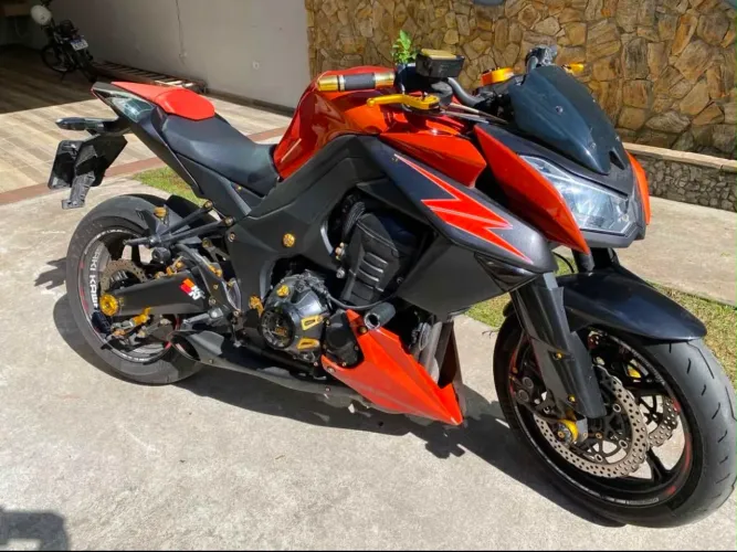  Kawasaki Z1000 - Impecável - Baixa KM - Revisada