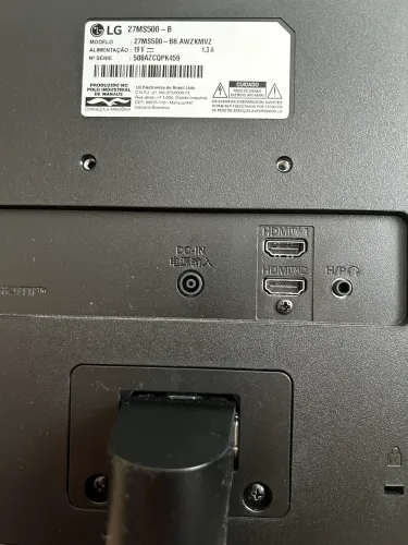 Monitor LG modelo 27MS500 semi usado ótimo estado