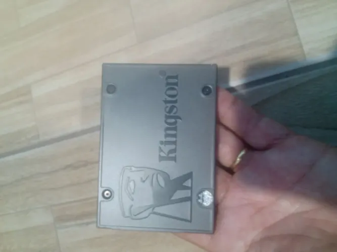 SSD 240gb Kingston novo