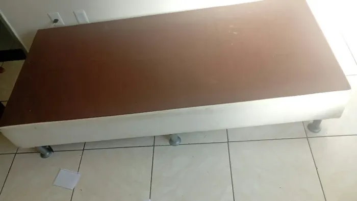 Cama box de solteiro sem colchão sem detalhes