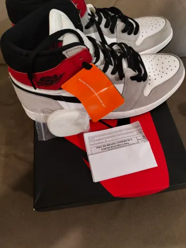 Air Jordan 1 High Smoke grey