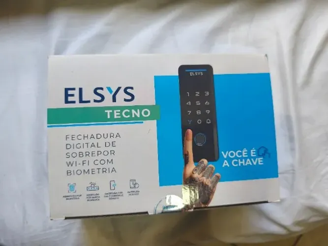 Fechadura Digital Elsys Tecno Preta Wifi Sobrepor Tuya Smartlife Senha Tag Biometria Contr