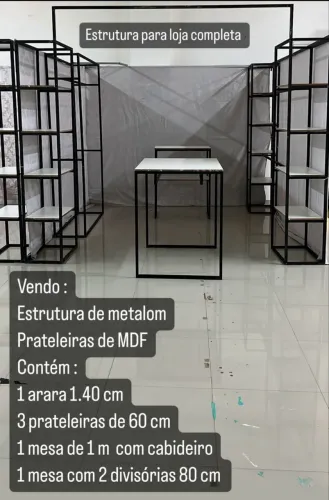 Estrutura de loja em metalon e MDF 