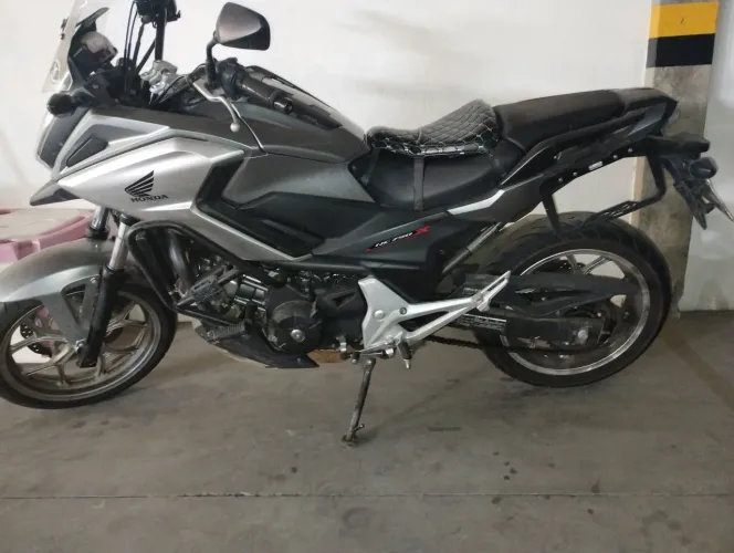NC750X muito nova