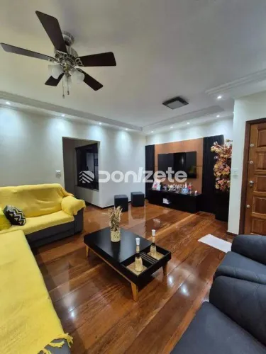 Sobrado à venda com 3 suítes, 5 vagas em São Bernardo do Campo R$ 1.280.000,00 aceita fina
