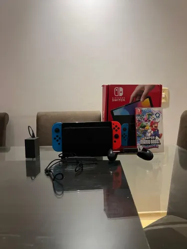 Nintendo switch + jogo Mário