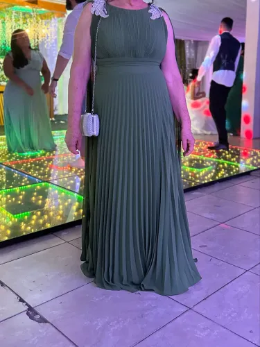 Vestido festa verde oliva