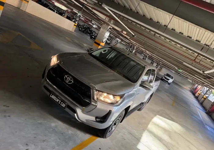 Toyota Hilux CD SRV 4X4 2.8 TDI Diesel Aut. 2024