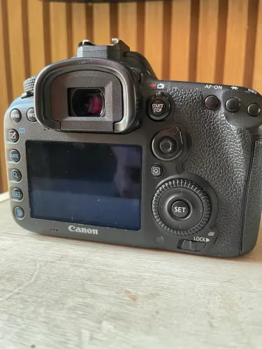 Camera 7D mark II