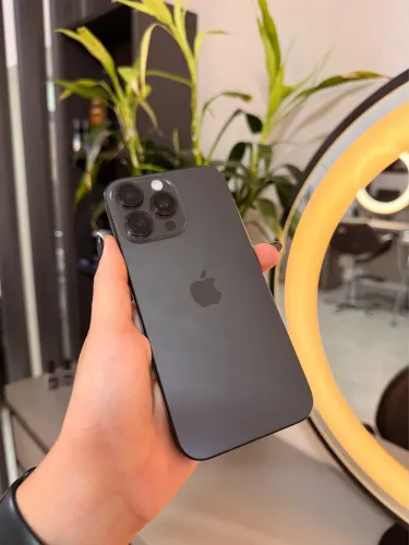 iPhone 16 Pro Max 256Gigas titanium preto
